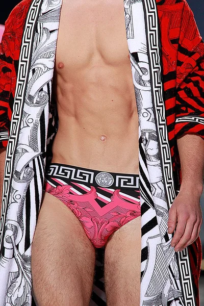 Look 57